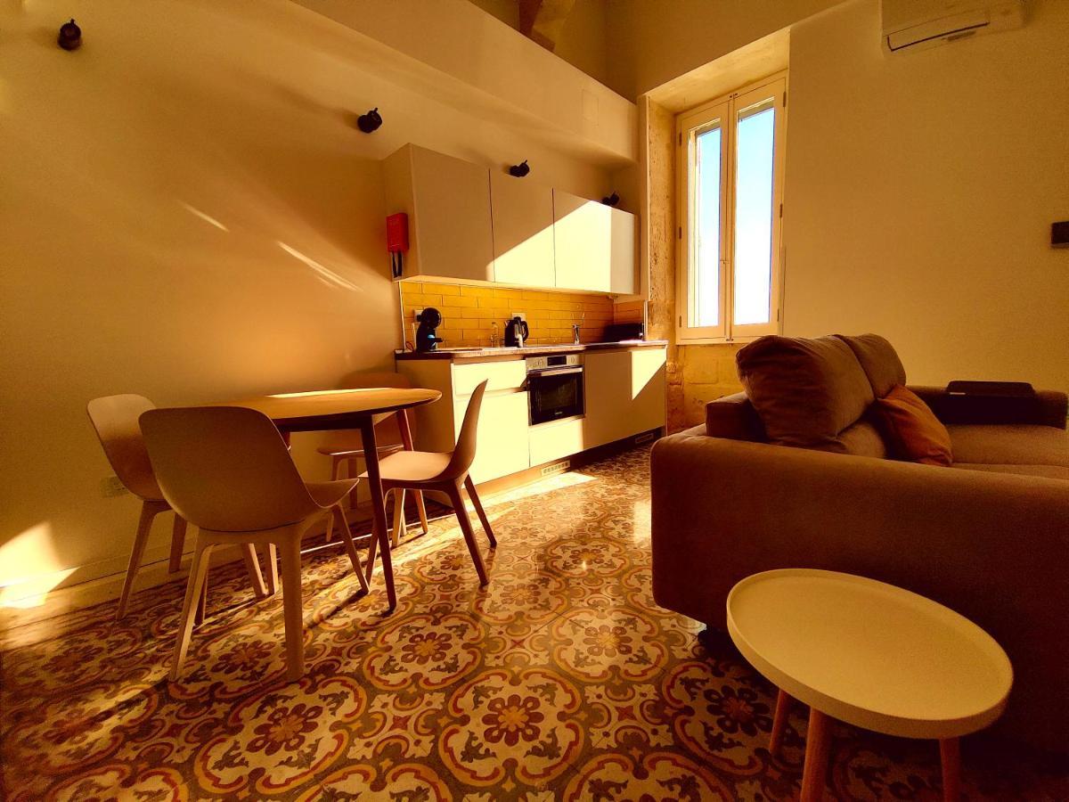 Oasis 22 Savynomad Harbour Residences Wow Views バレッタ エクステリア 写真